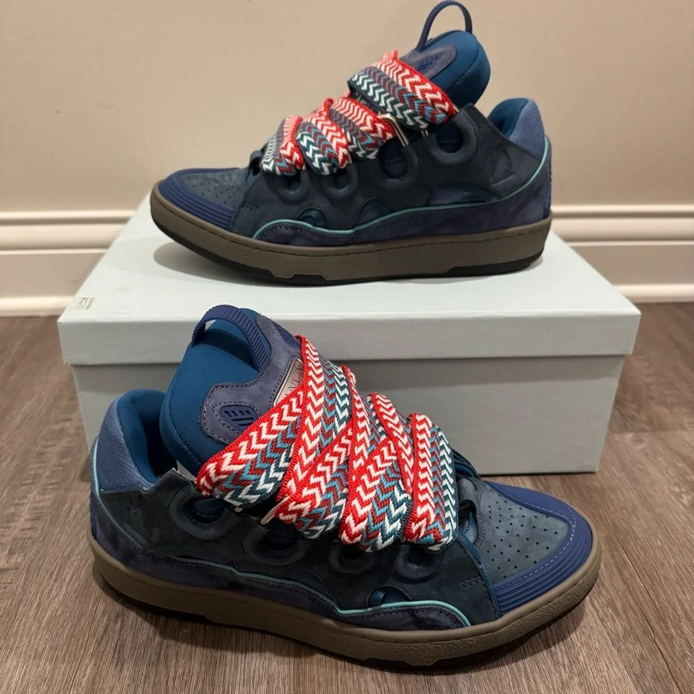 Lanvin curb blue