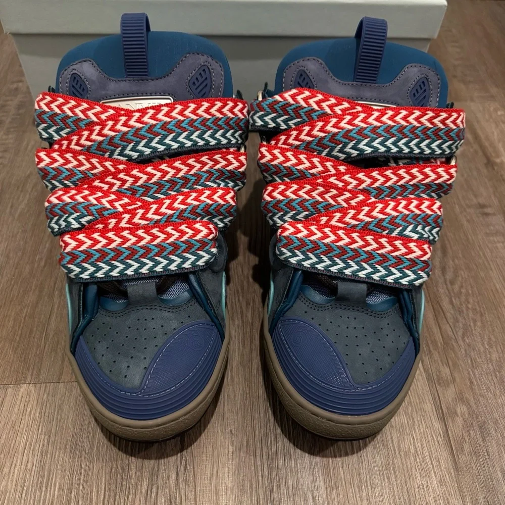 Lanvin curb blue