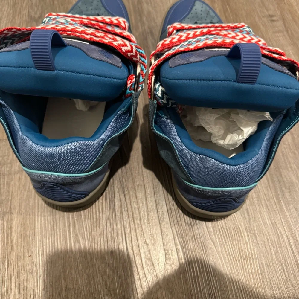 Lanvin curb blue