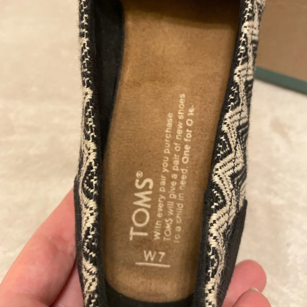 Toms colors are