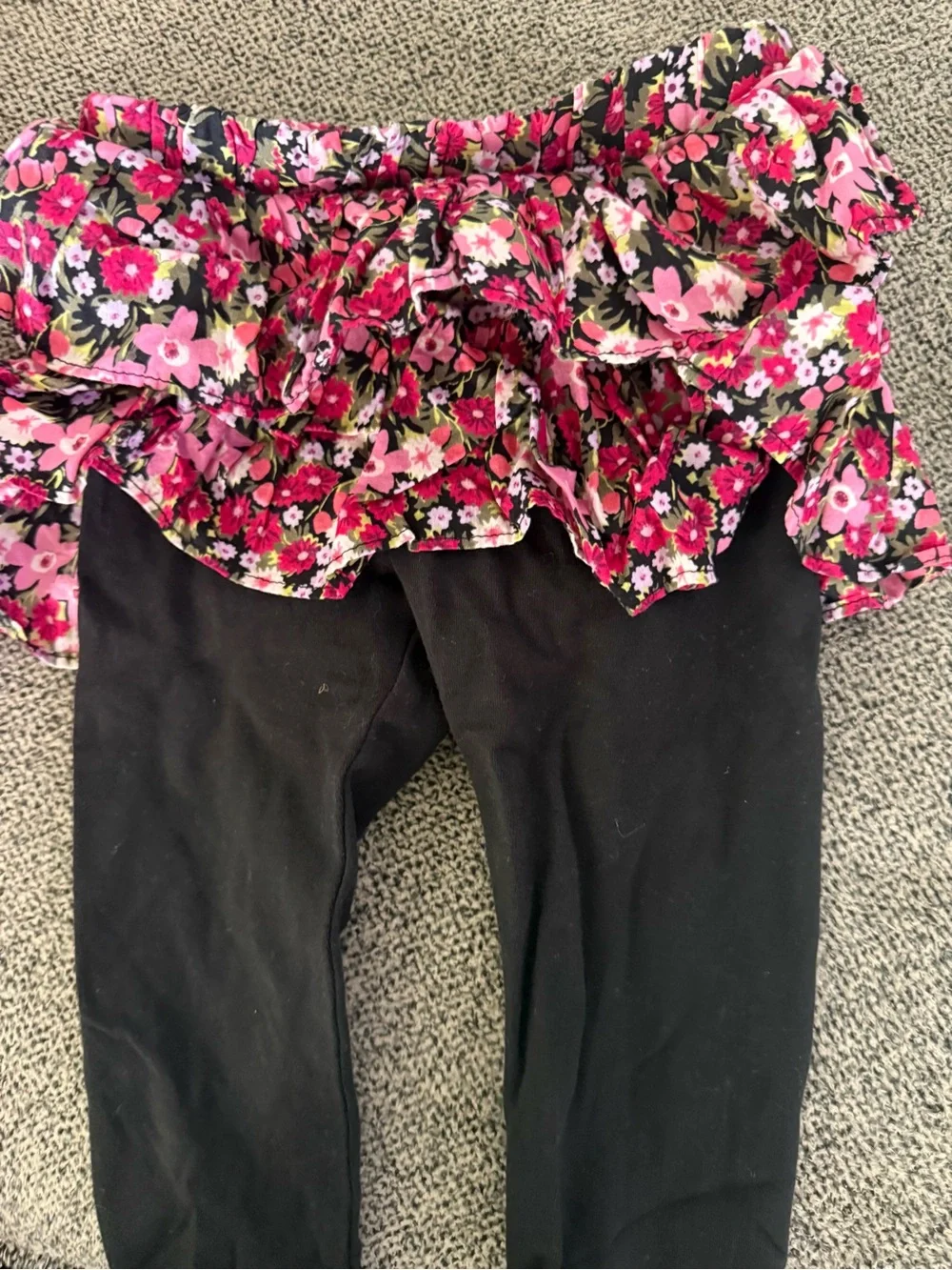 GAP Black Leggings with Pink Floral Ruffle Skirt