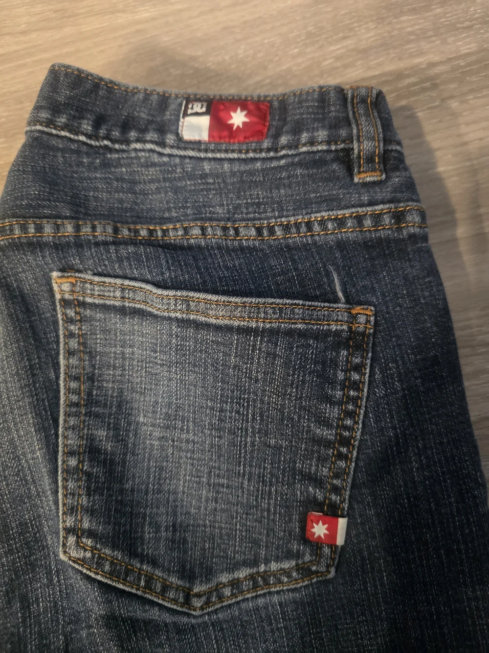 DC straight pair