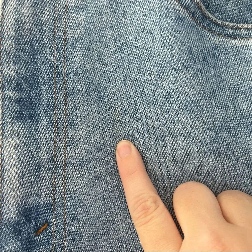Levis been hem date
