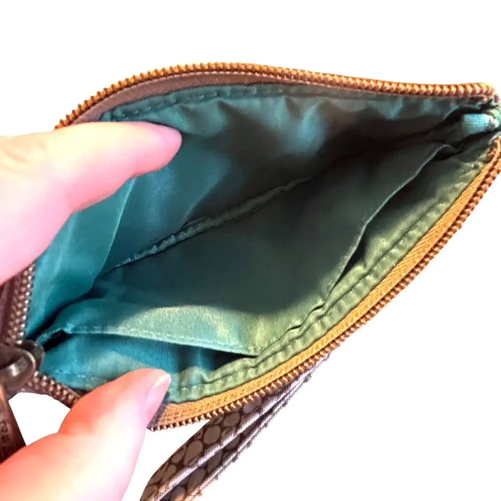 Travelon brand zip
