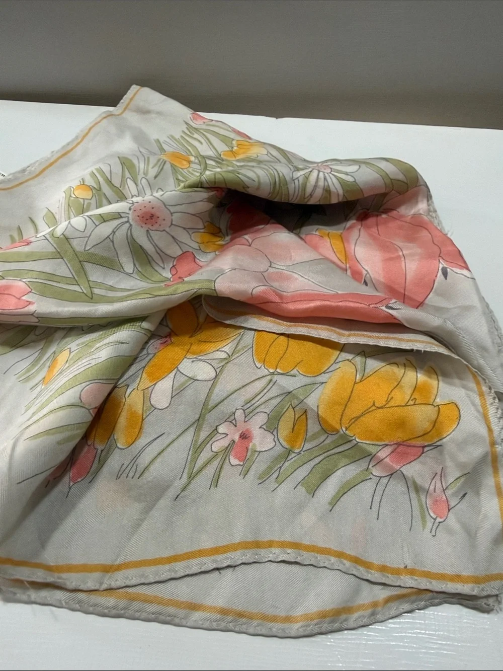 Vintage Vera Floral Silk Scarf with Yellow Pink Tulips 🌷 & white Daisies