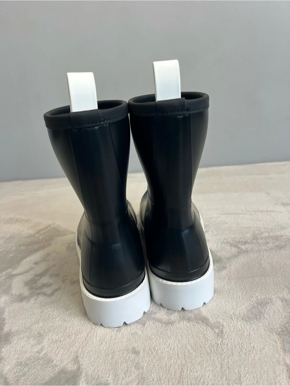 Gia Couture step into