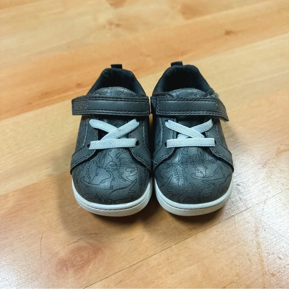 Carters good $34 boys