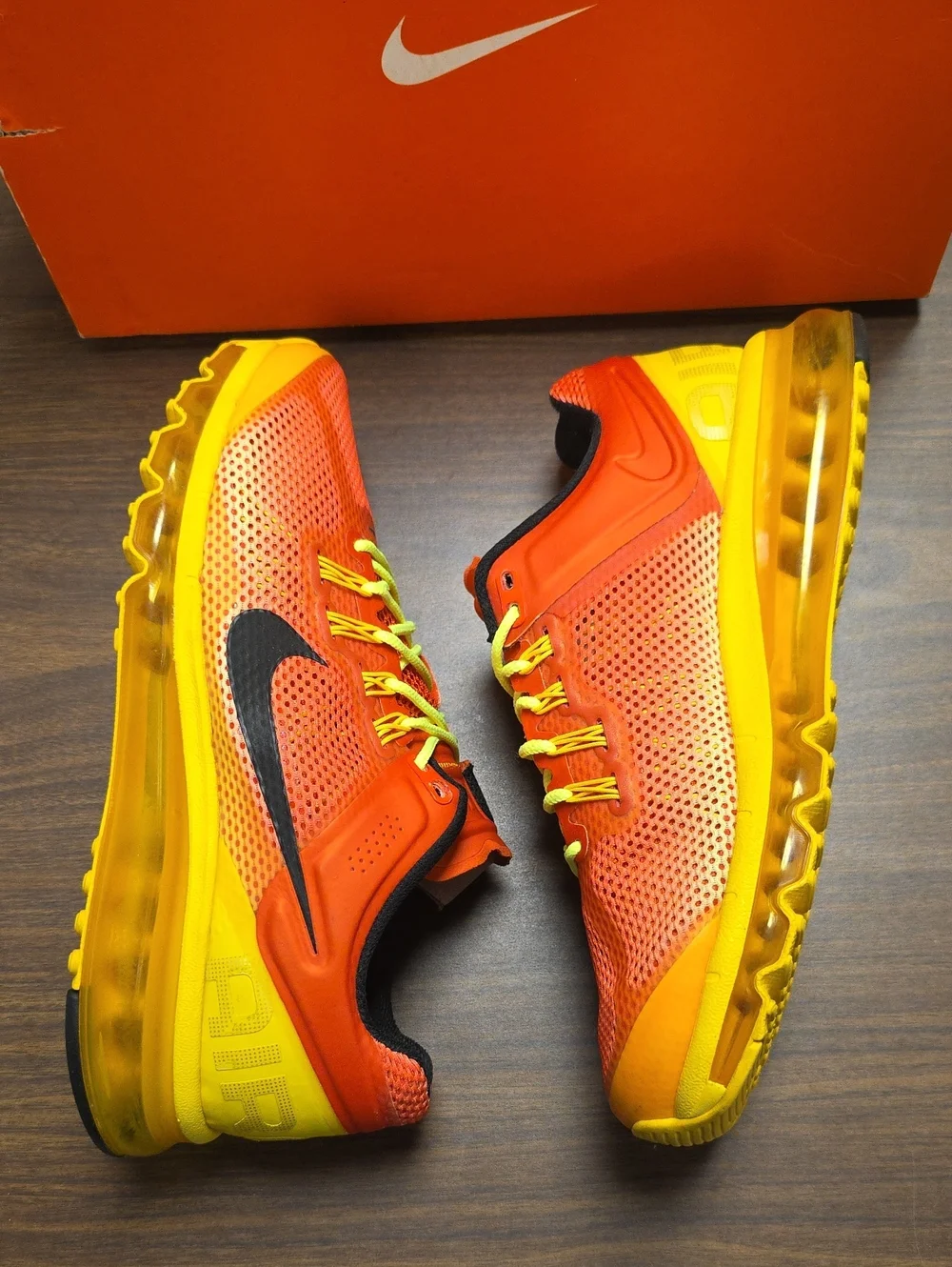 Nike air max+