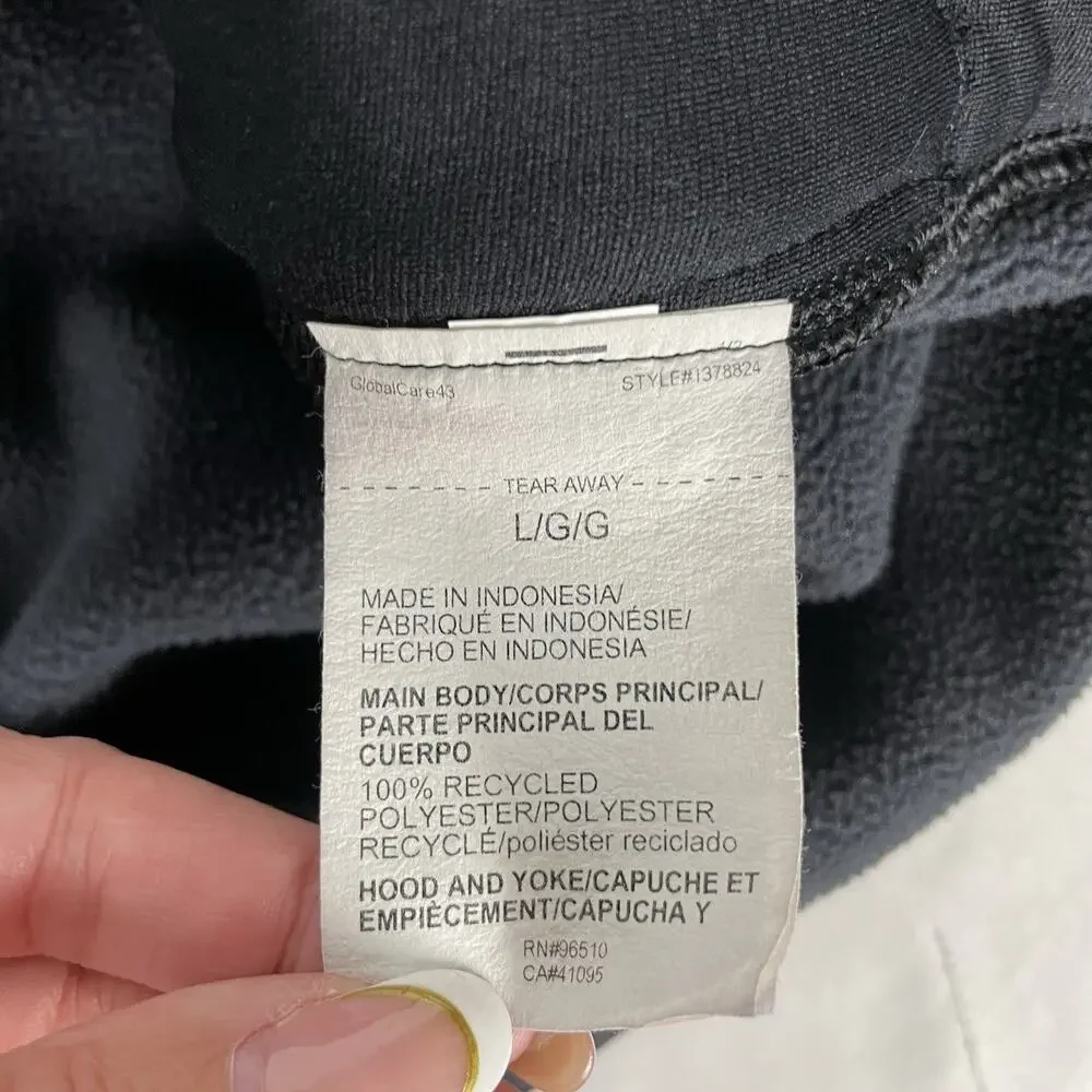 Under Armour excellent see