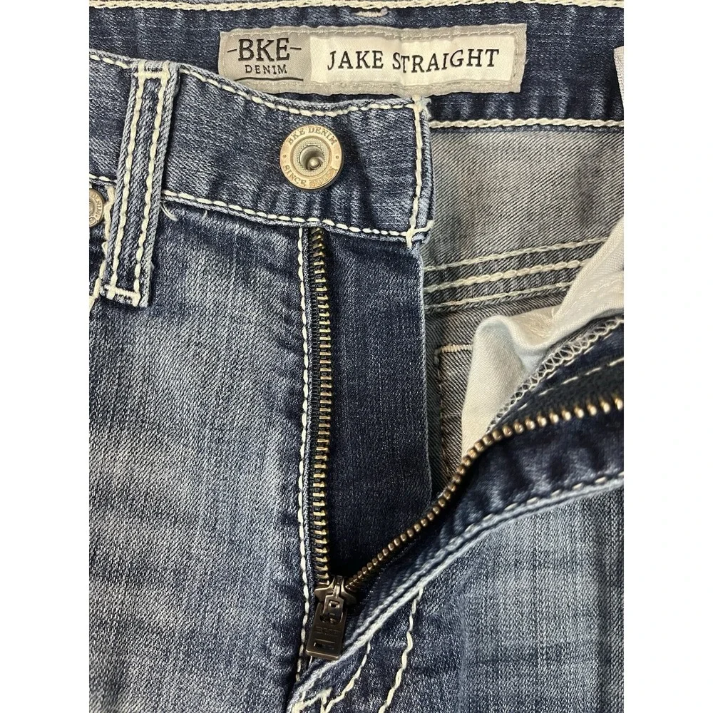 Buckle bke jake