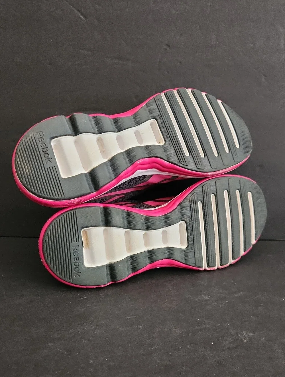 Reebok lightweight grey