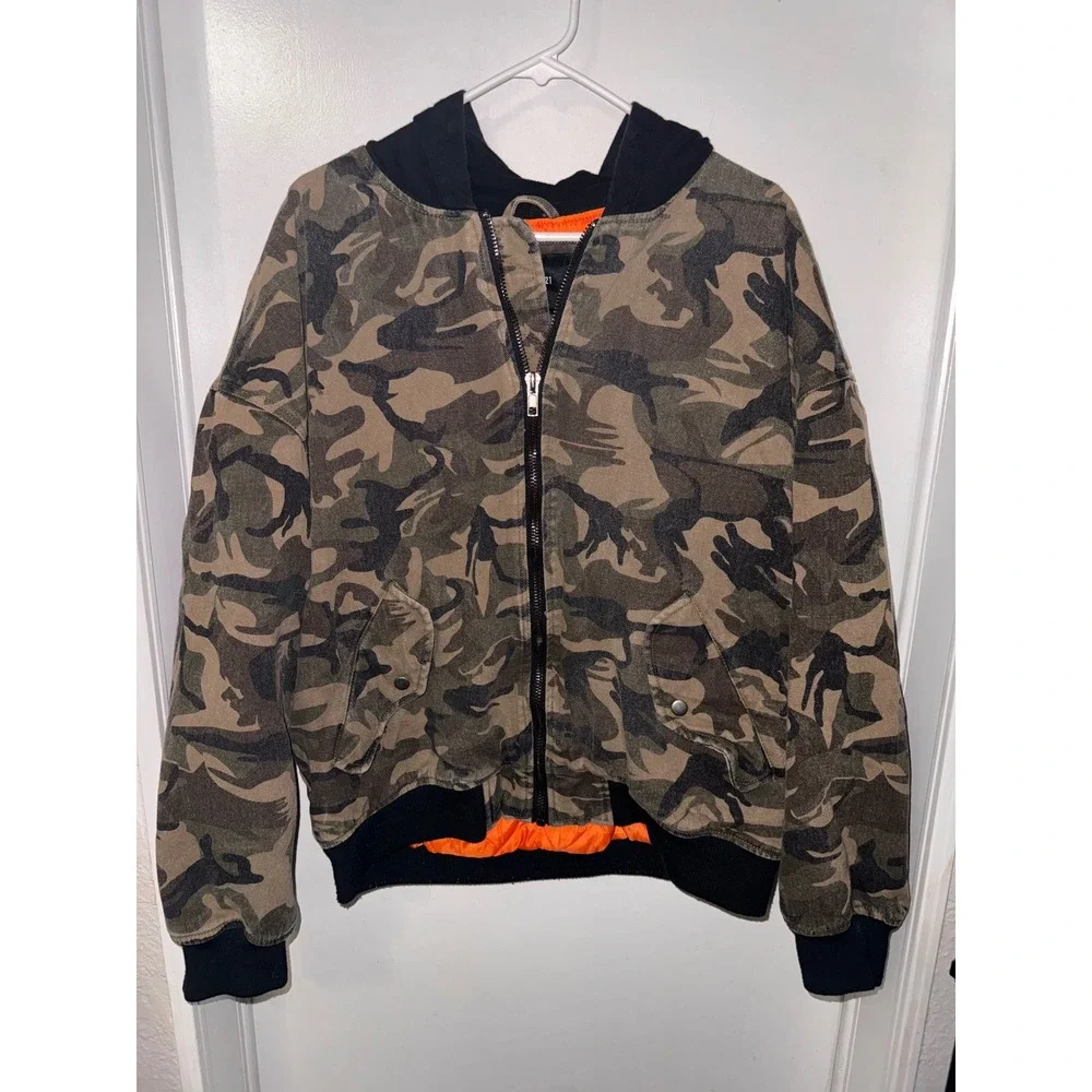 Forever 21 Men Camouflage Bomber Jacket Hooded Orange Lined Size‎ L