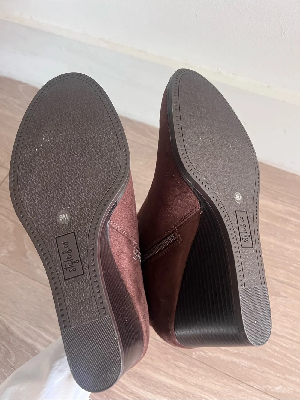 N/A brand style
