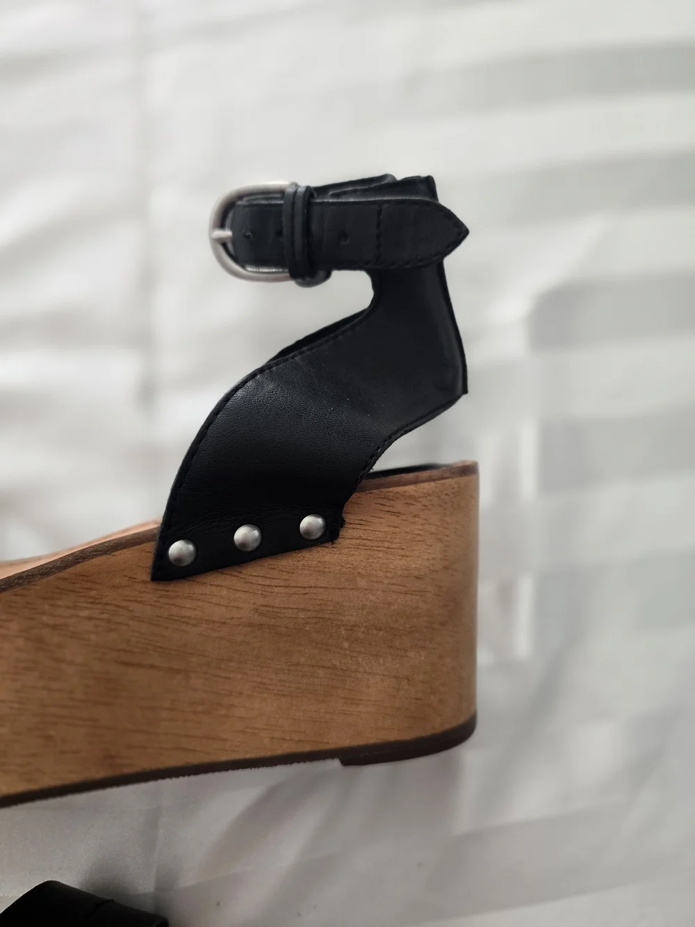 Frye stylish black