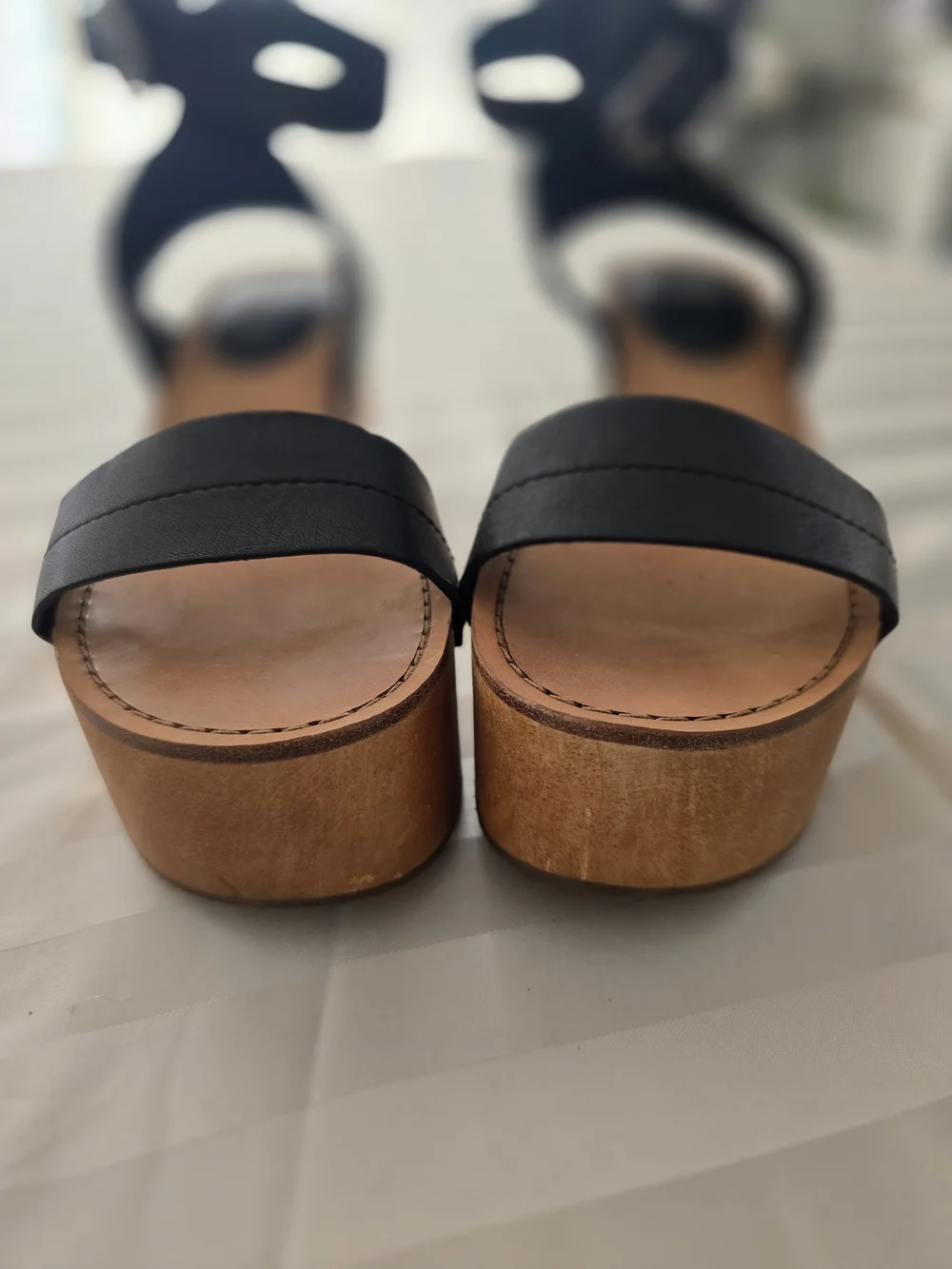 Frye stylish black