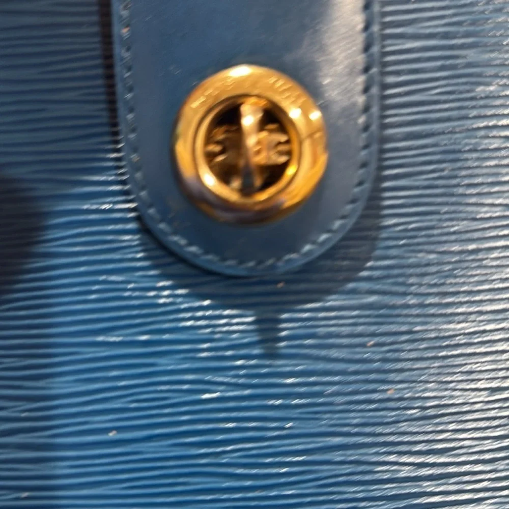 Louis Vuitton good little