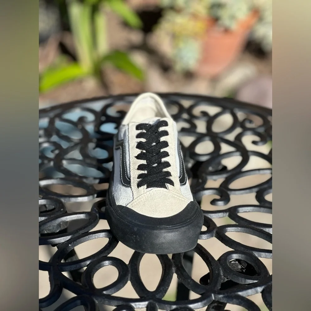 Vans excellent preowned