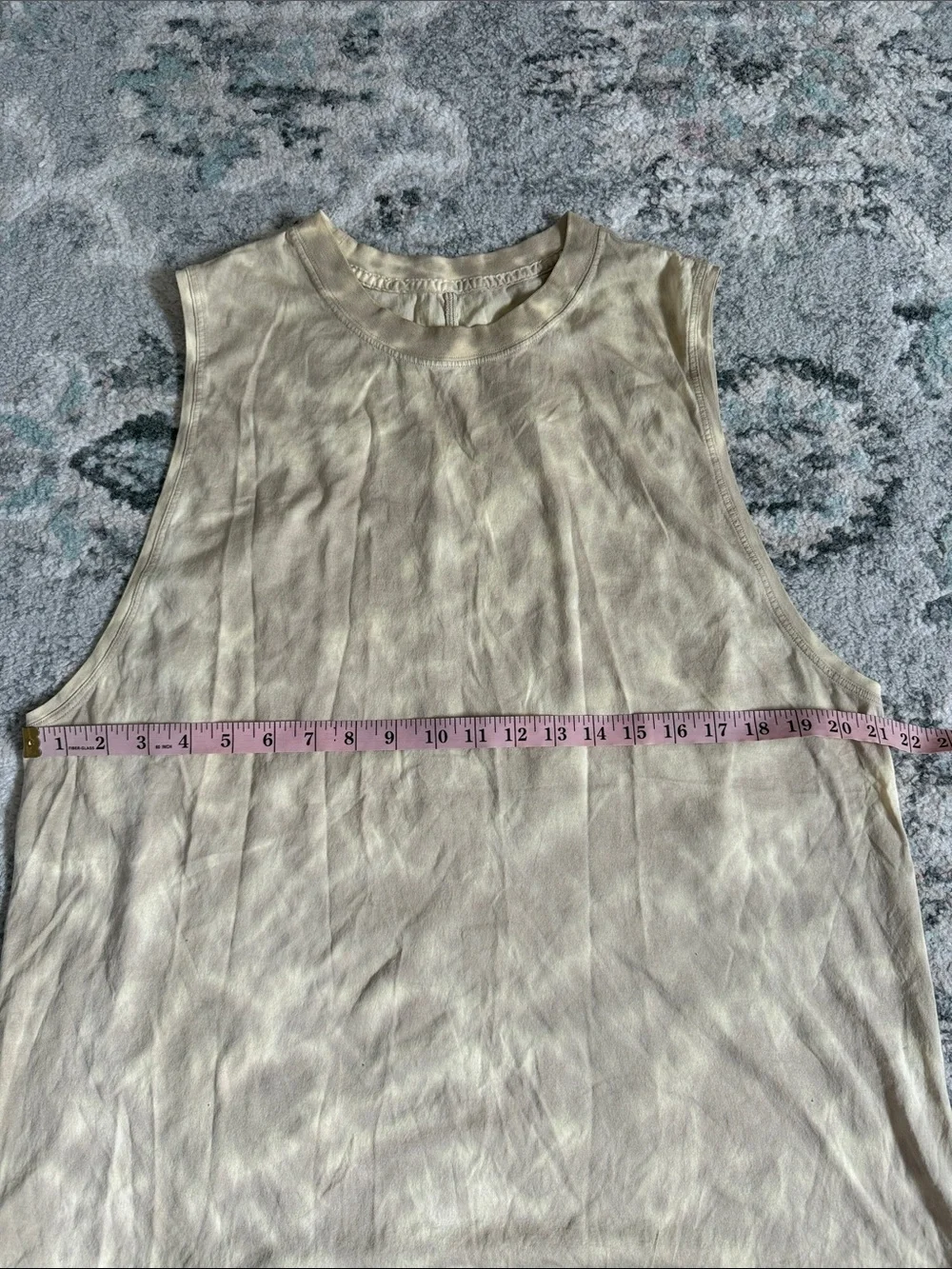 lululemon athletica excellent but