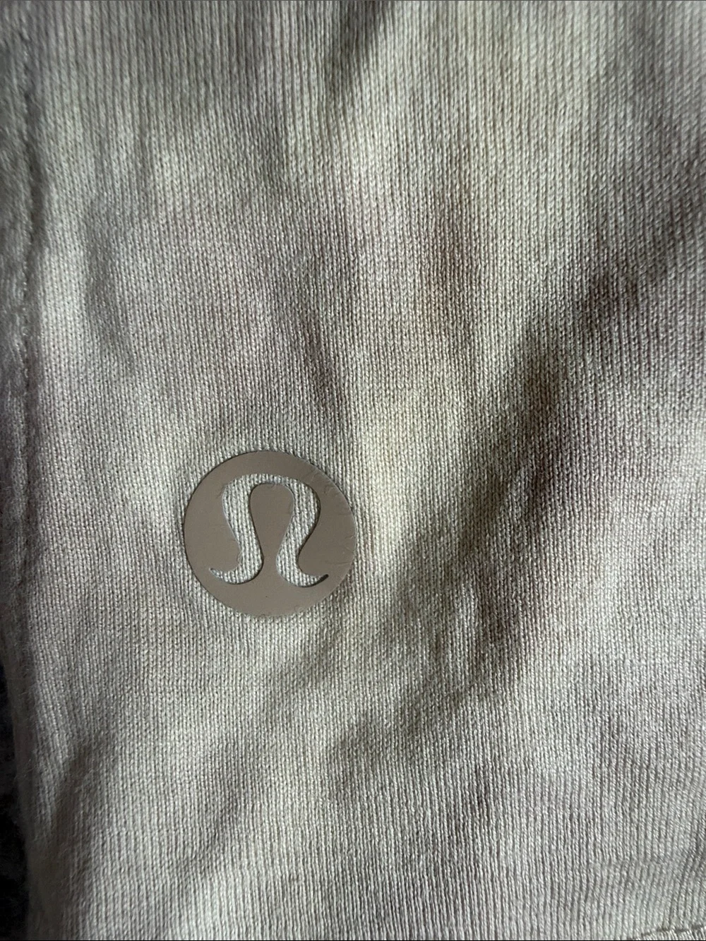 lululemon athletica excellent but