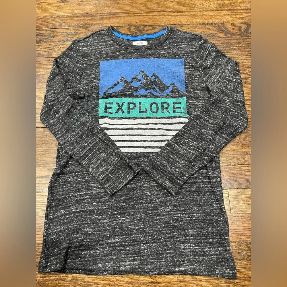 Old Navy boys Black Long Sleeve Tee with Explore Graphic size  XL