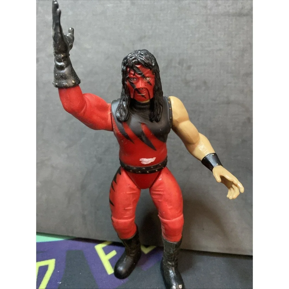 Vintage Kane WWF Attitude Era JAKKS Action Figure w/ Karate Chopping Action 1998