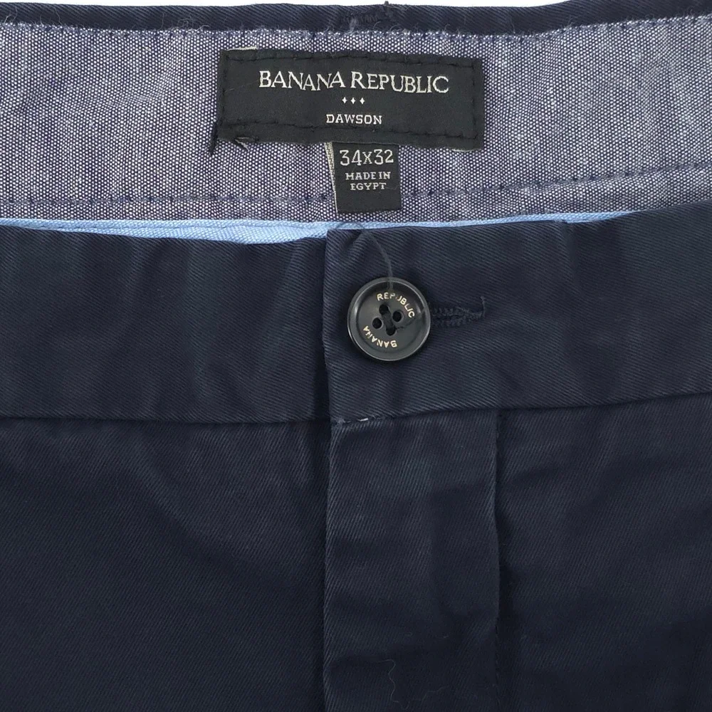 Banana Republic step into