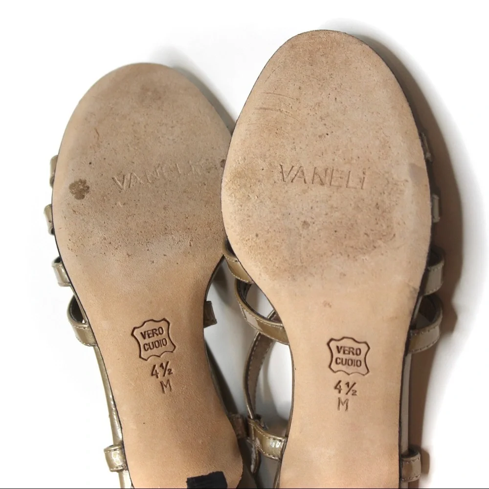Vaneli gold strapy