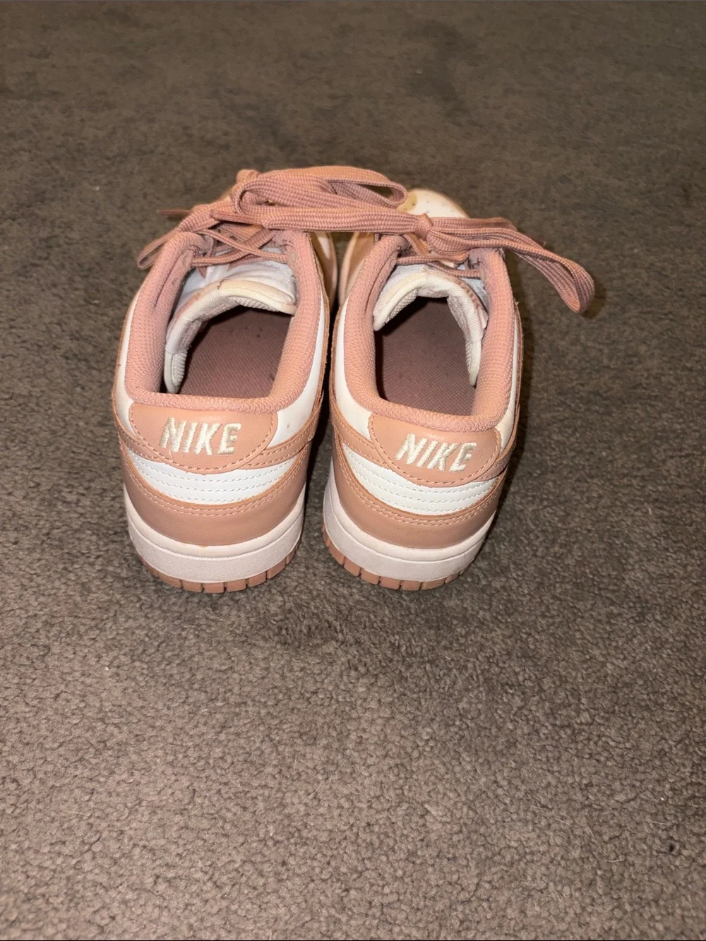 Nike classic low