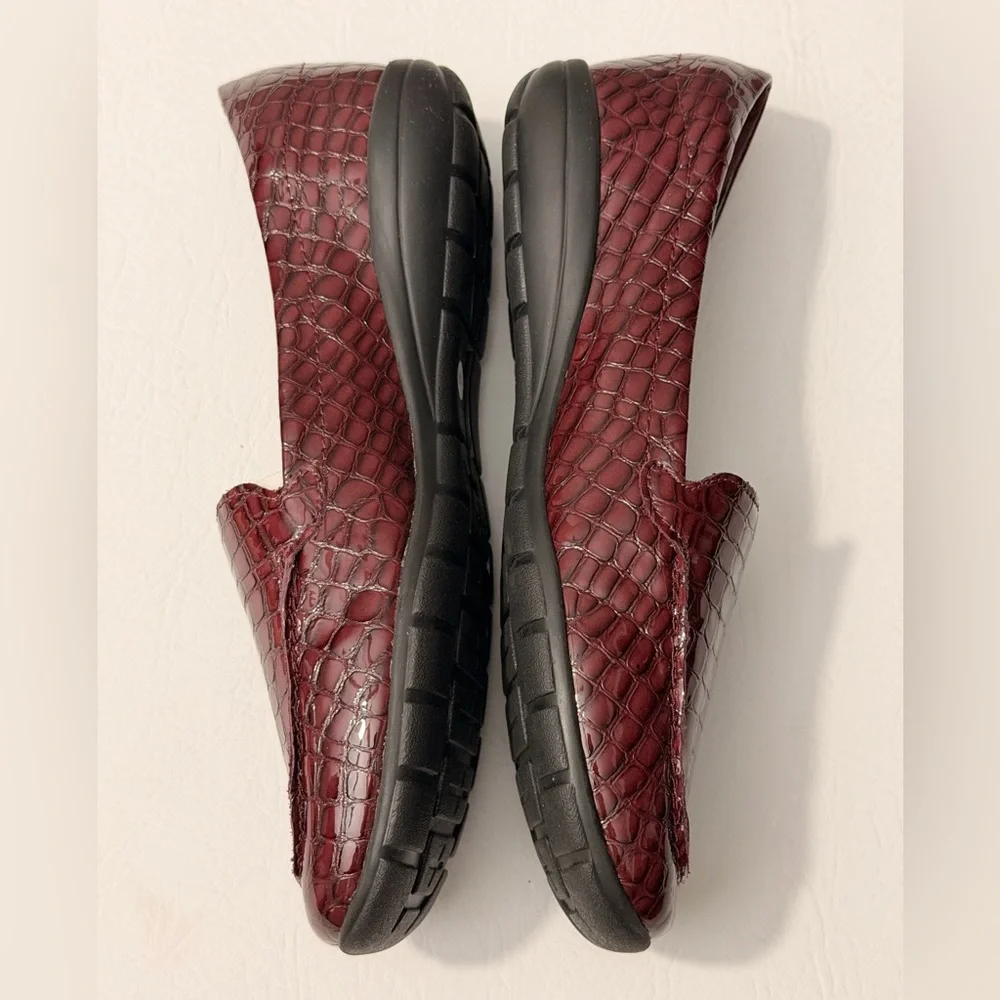 Easy Spirit chic burgundy