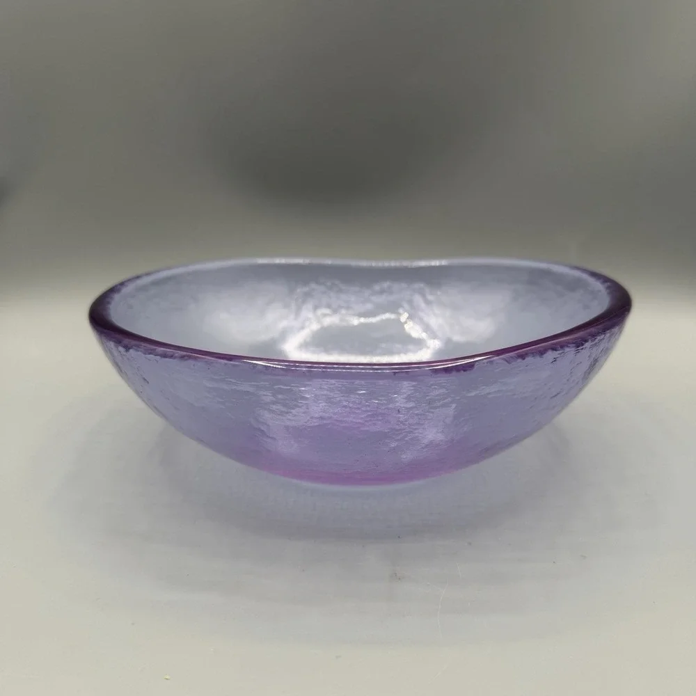 Fire and Light Recycled Glass LAVENDER Purple Bowl 8in AS IS