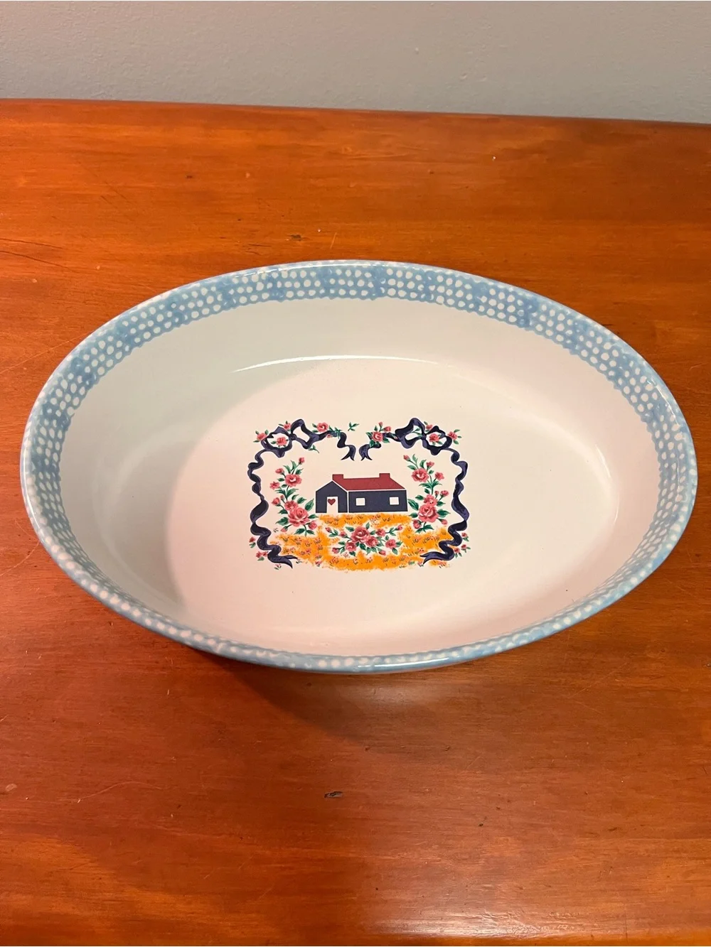 Decorative Farmhouse Oval Serving Bowl in White and Light Blue