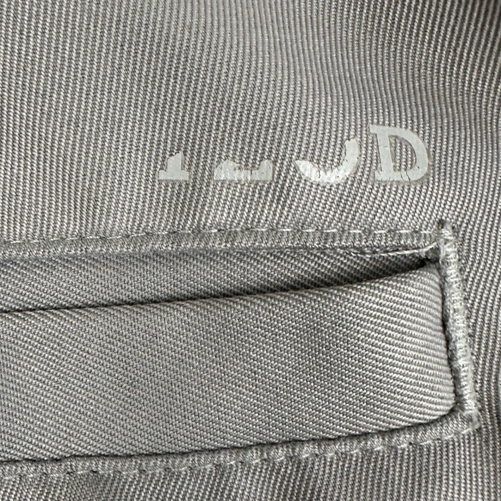 IZOD Golf Shorts Mens 38 Grey Classic Cargo Performance Flat Front Zip Pocket