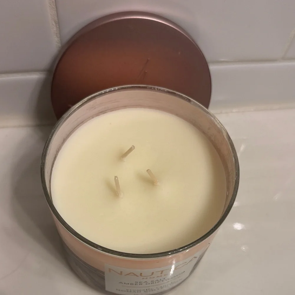 Nautica aromatic candle