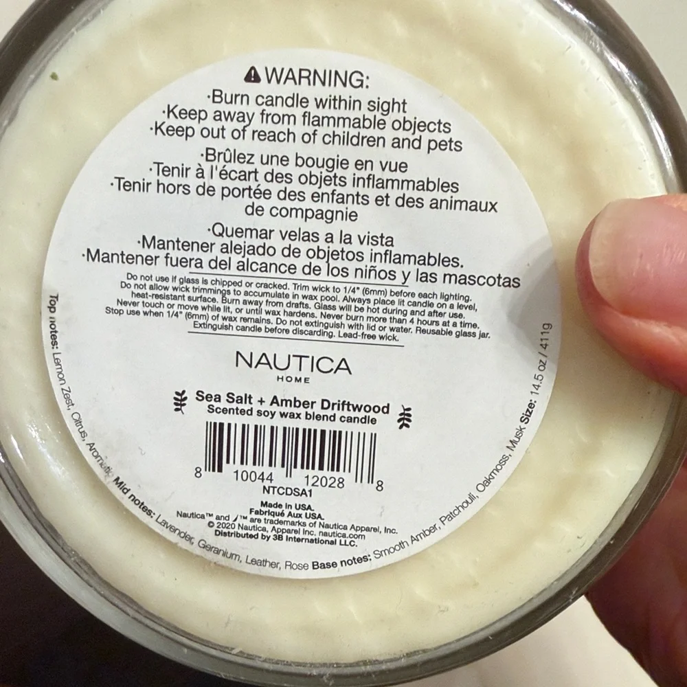 Nautica aromatic candle