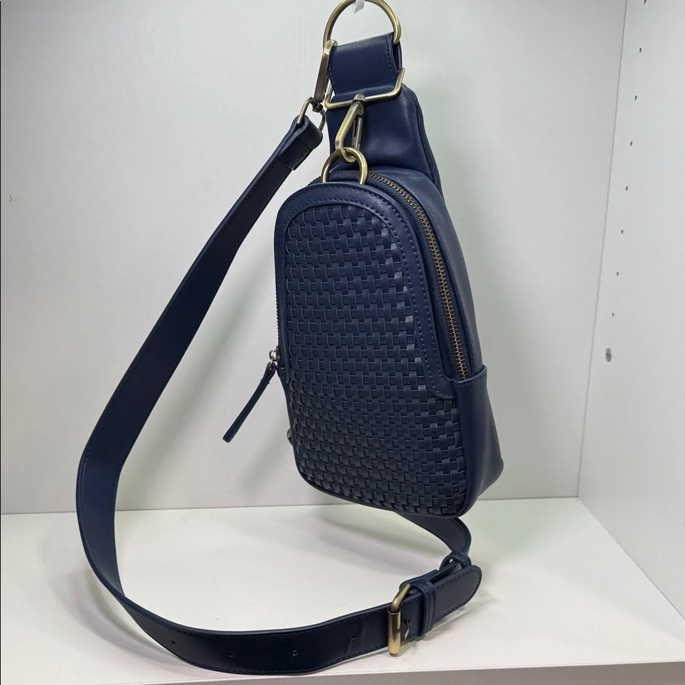 Urban Originals x Anthropologie sleek navy