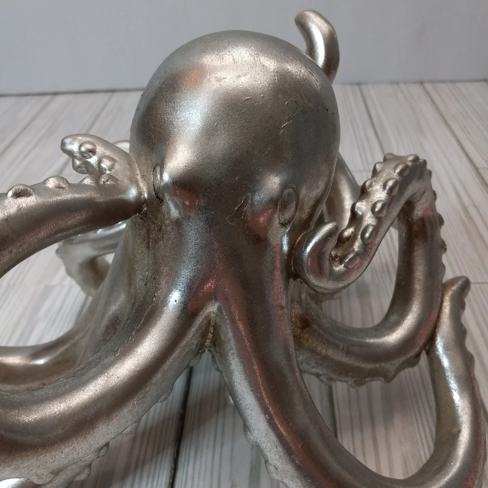 N/A decorative silver
