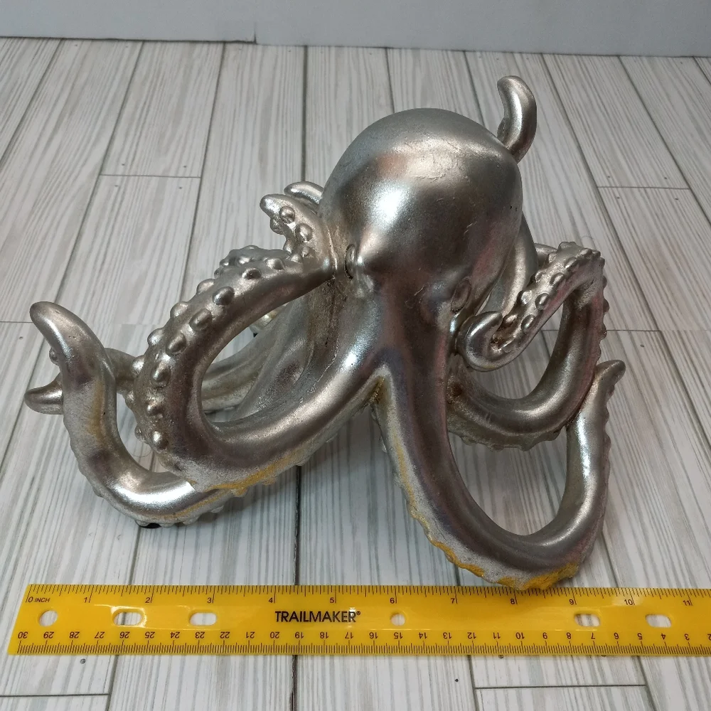 N/A decorative silver