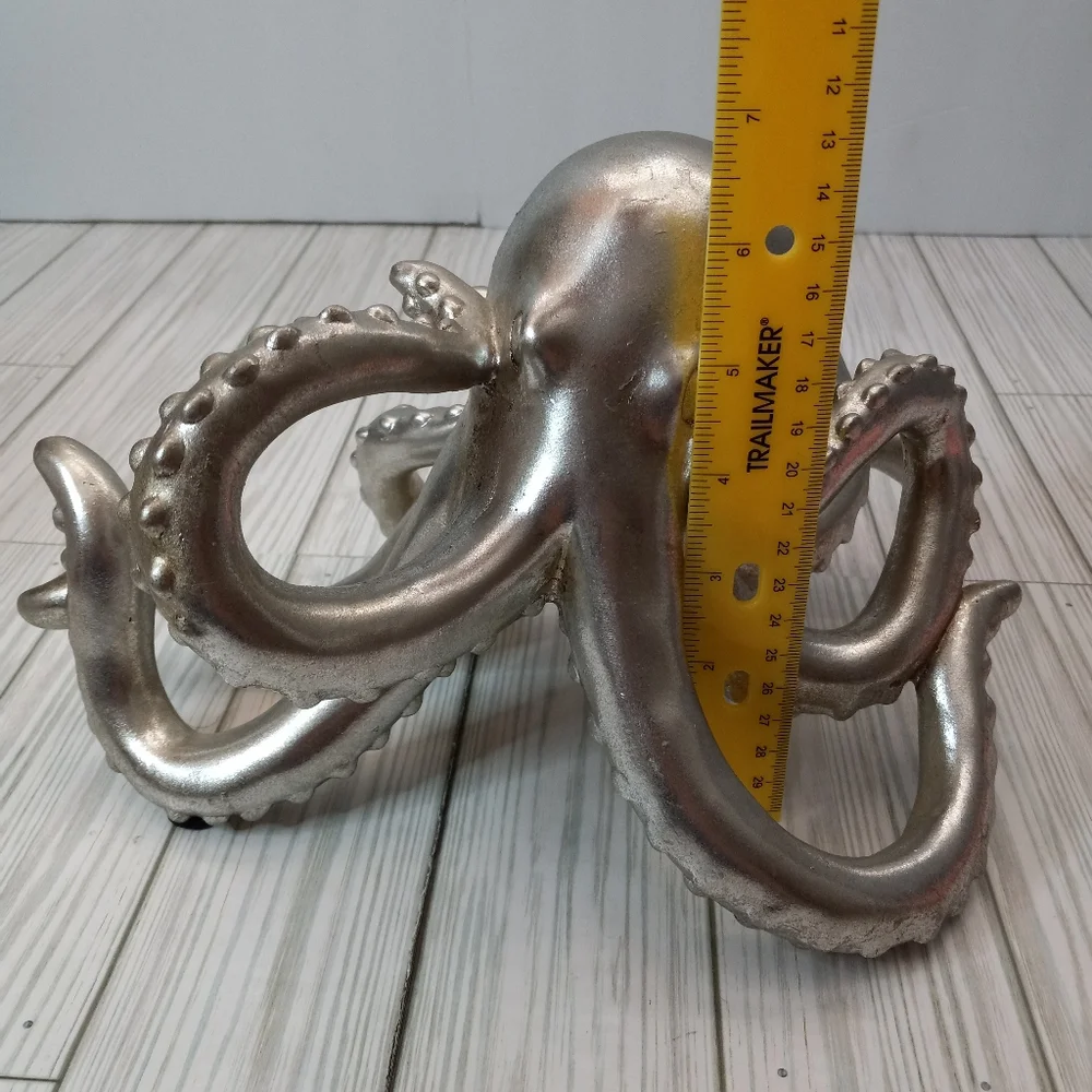 N/A decorative silver