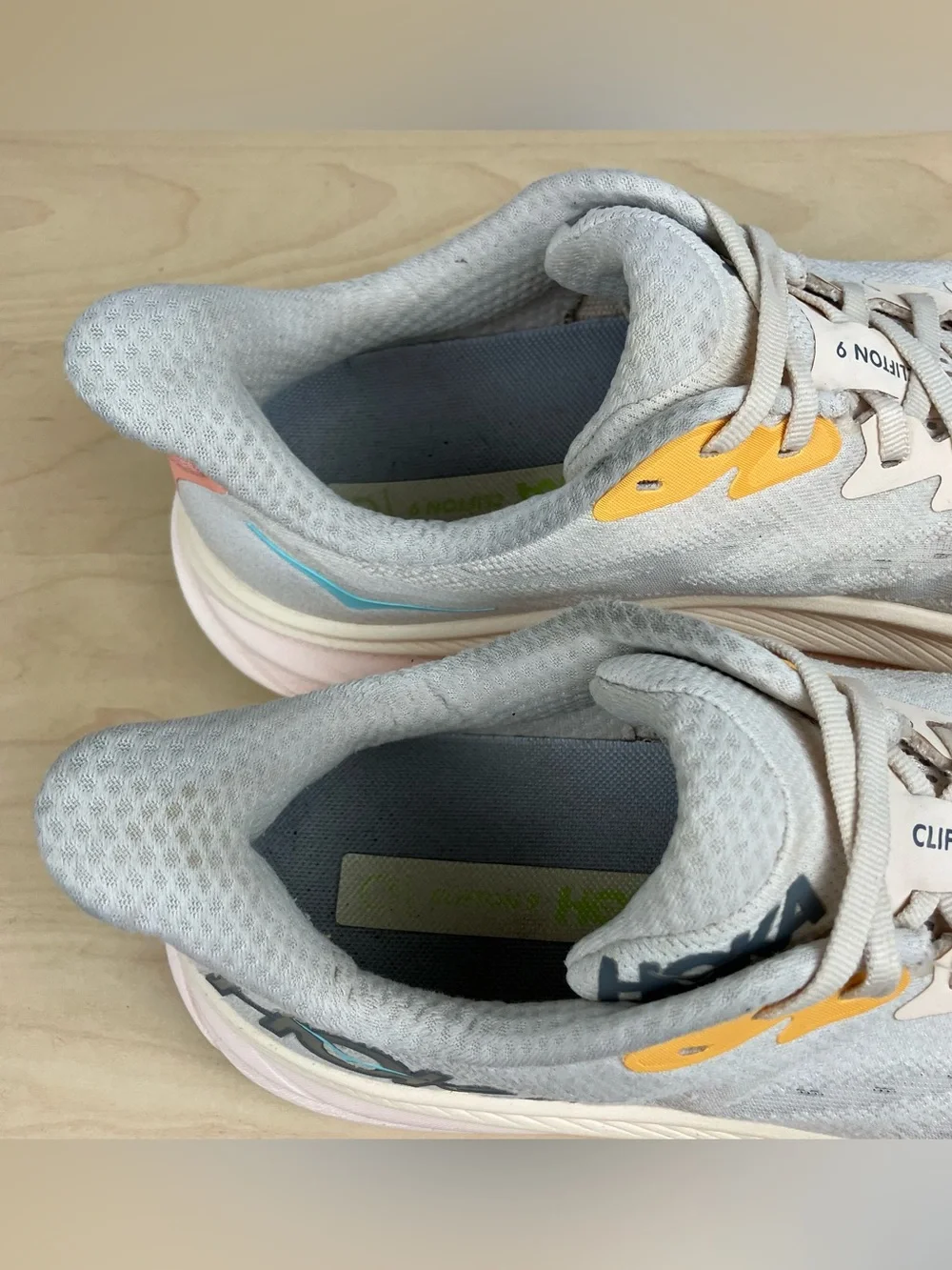 Hoka One One hoka one
