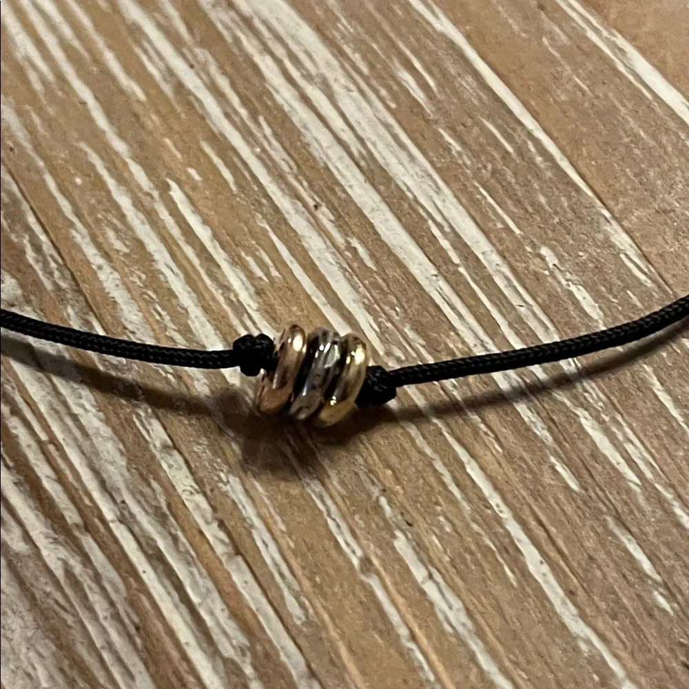 N/A elegant black