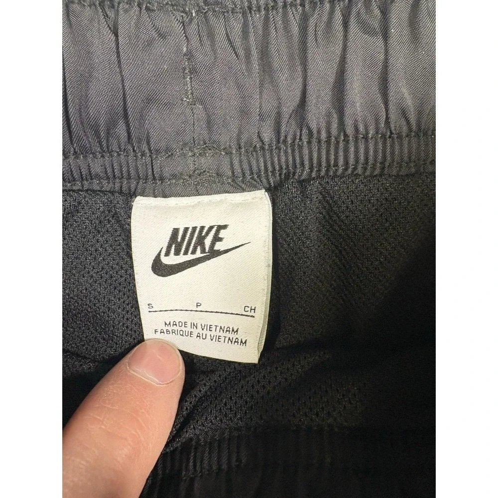 Nike club woven