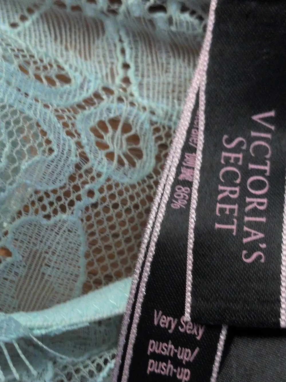 Victorias Secret pale mint
