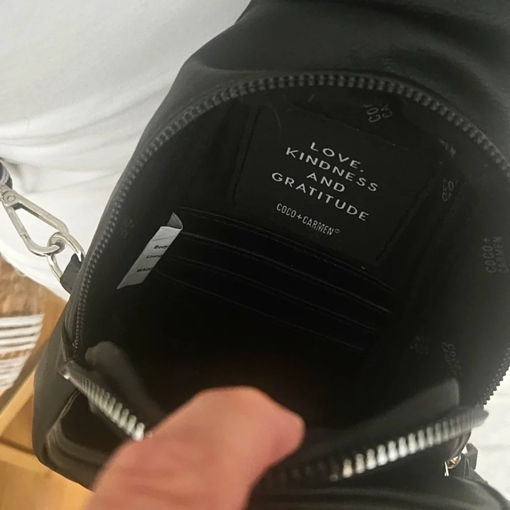 Coco + Carmen bag wear snap