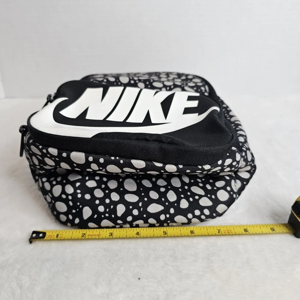 Nike insulated lunch