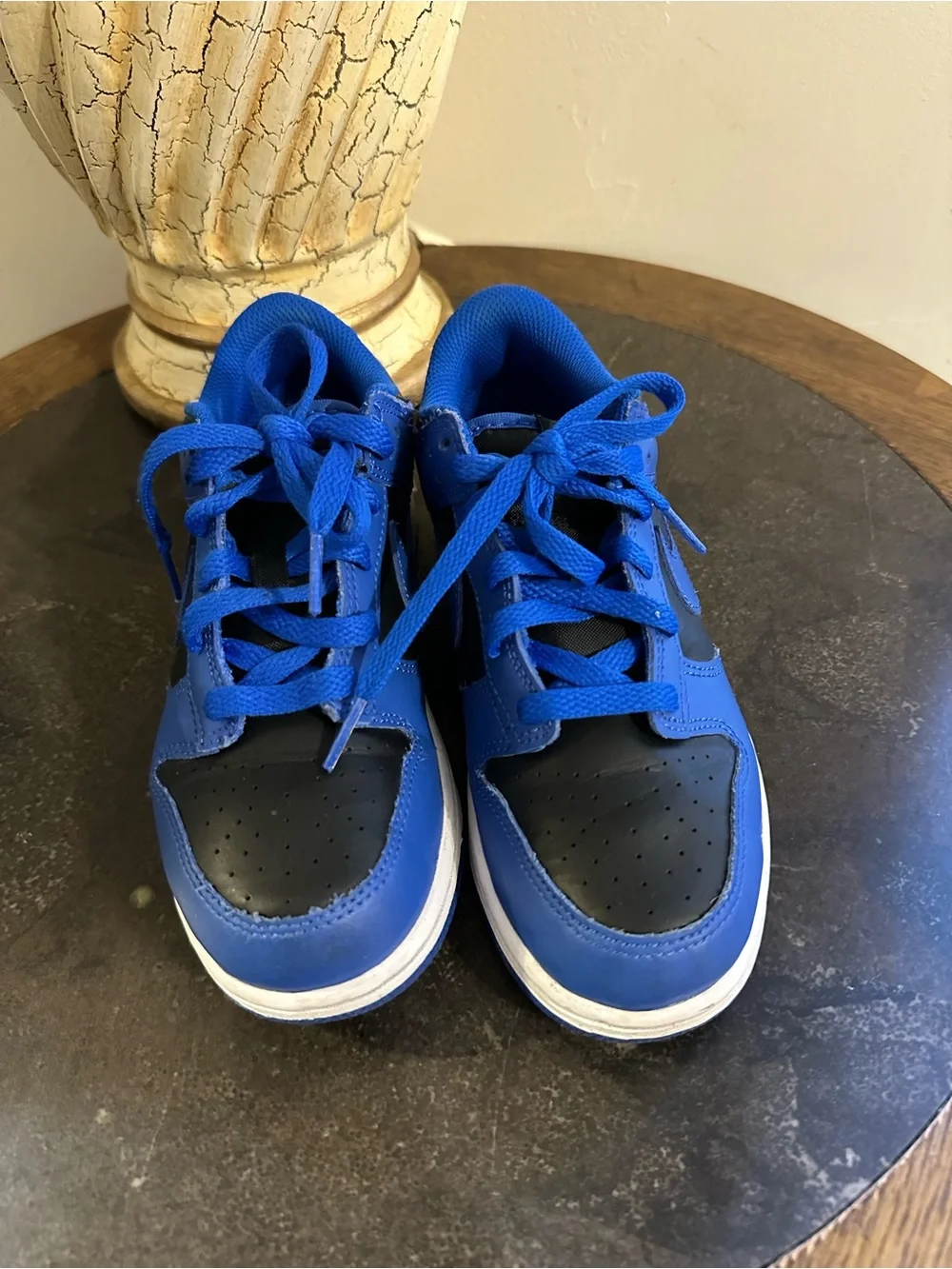 Nike classic low