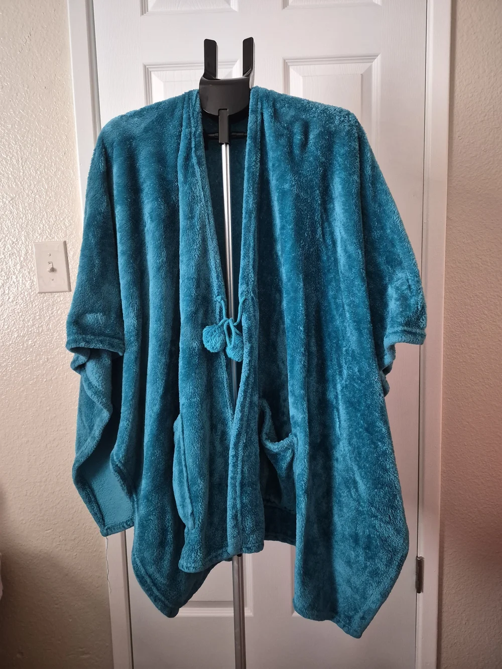 Plush Teal Cozy Wrap with Pom Tie