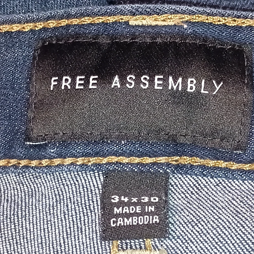 Men's Free Assembly Jeans Sz 34x30 Color Blue Slim Straight Leg‎ Comfy Mom...