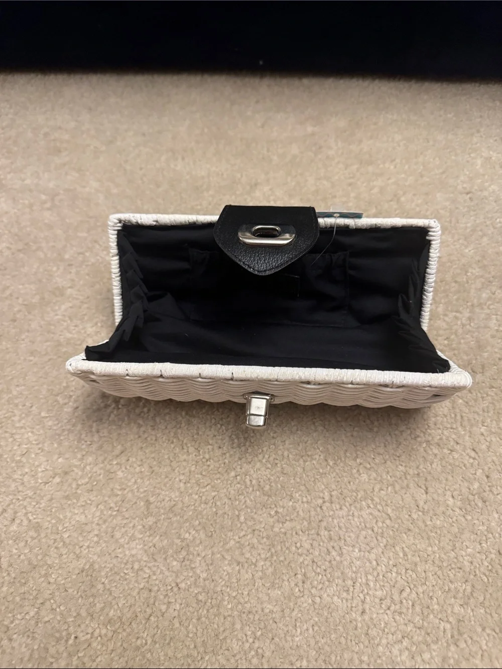 Formash stylish white