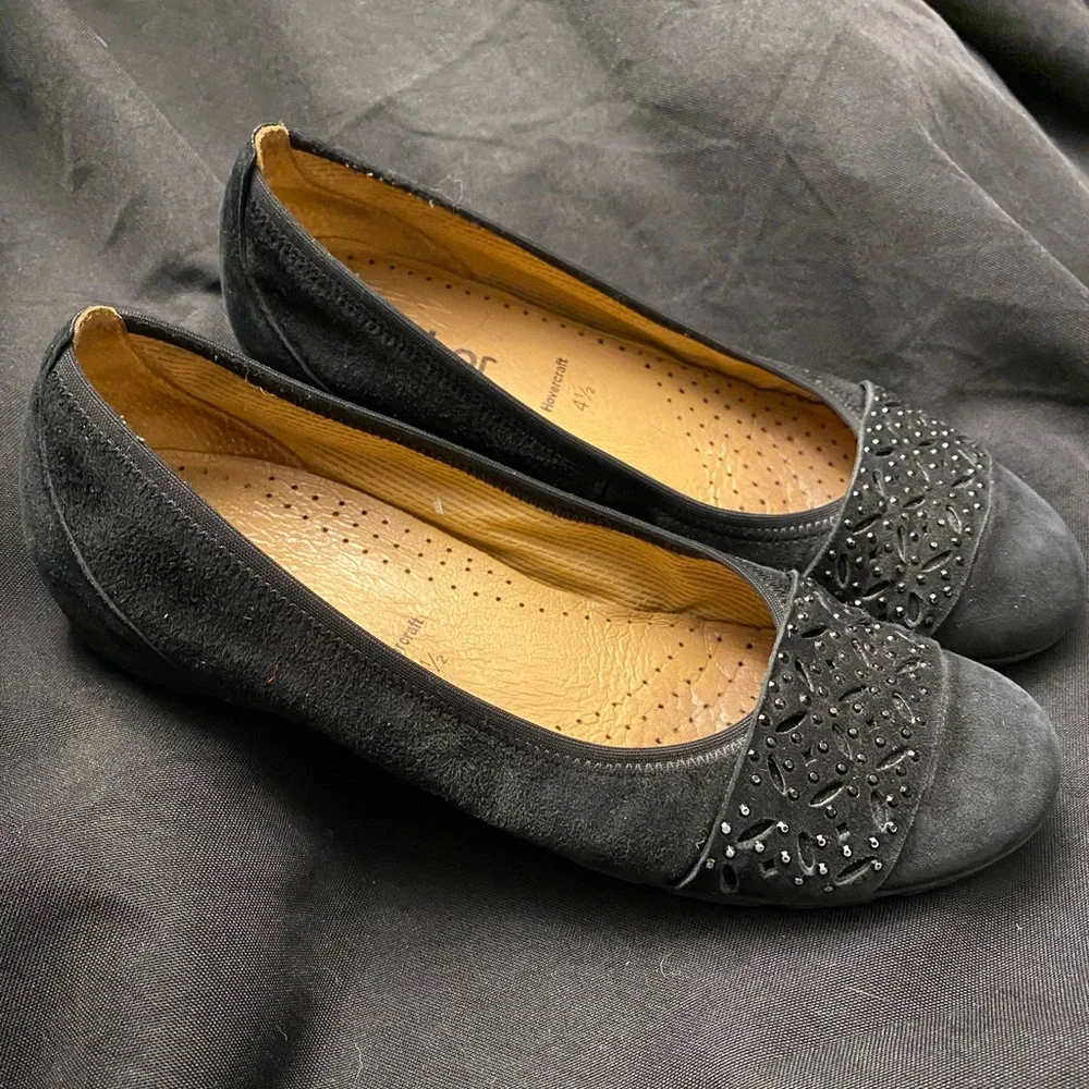 Gabor-Black Flats- Accent band on‎ top, Size: 4-1/2