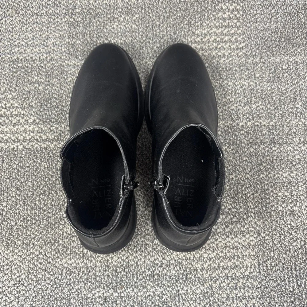 Naturalizer black leather